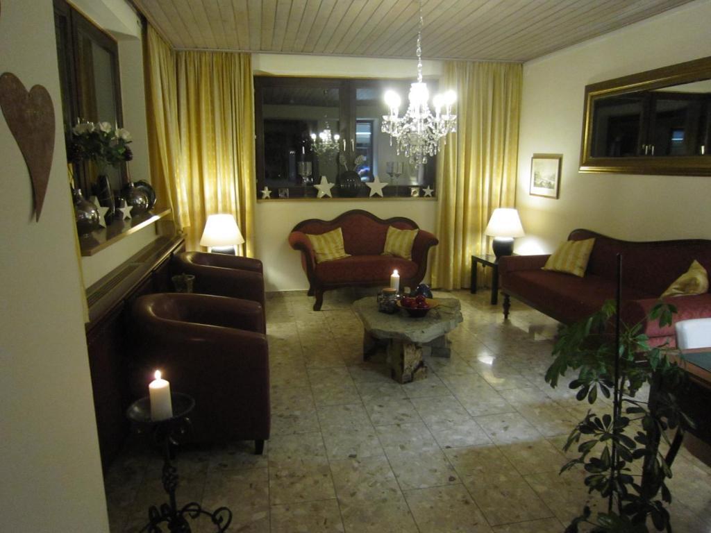 Hotel Aloisia, Hotel Garni マリアプファル エクステリア 写真
